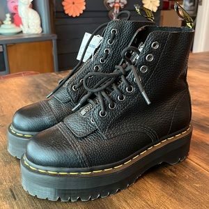 Dr. Martens 7 US Womens SINCLAIR MILLED NAPPA LEATHER PLATFORM BOOTS 7.5 8 New